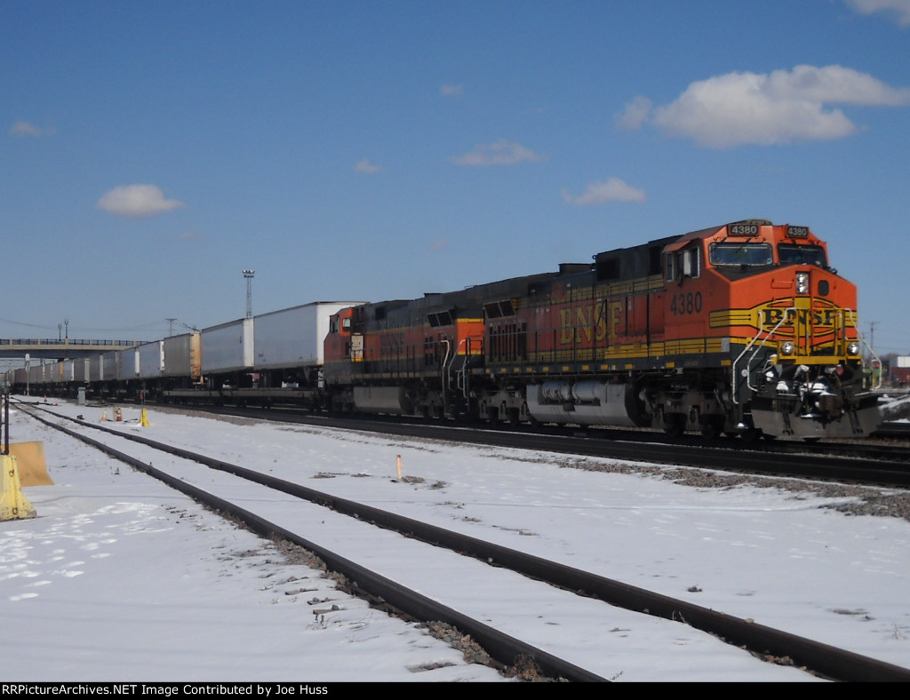 BNSF 4380 East